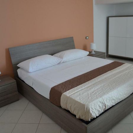 Casa Vacanze Cristoforo Colombo Apartment Lido Conchiglia Екстериор снимка